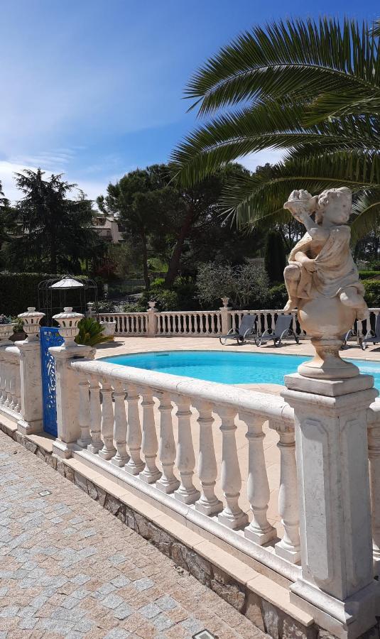 Gite Les Pins Climatise Piscine Chauffee Jardin Peymeinade Buitenkant foto