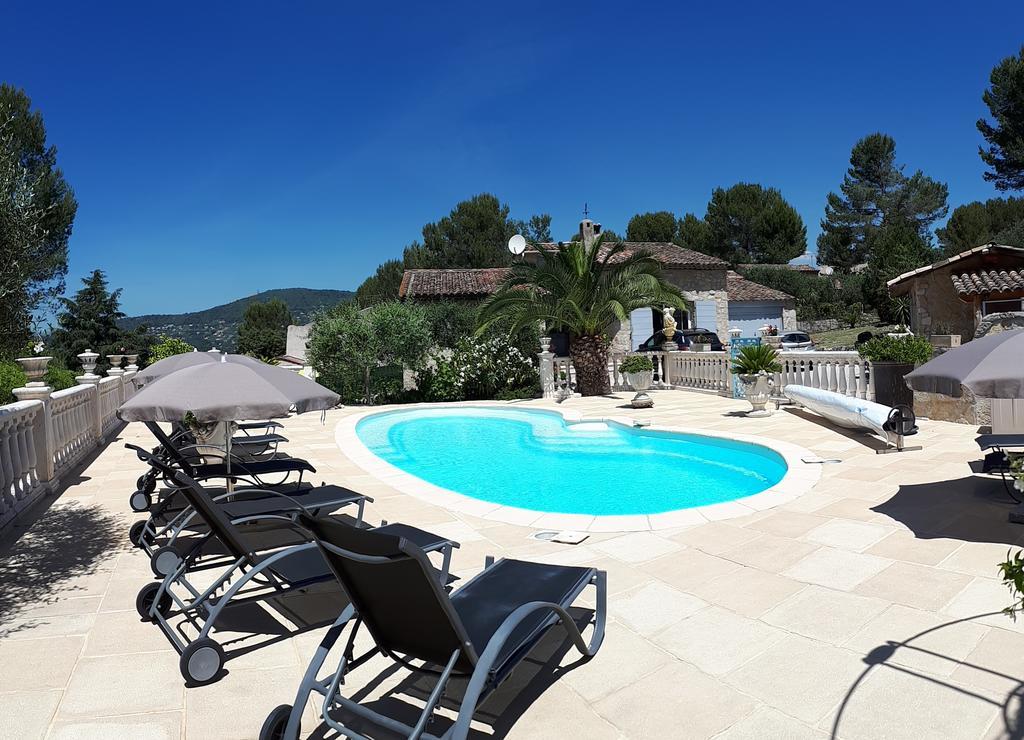 Gite Les Pins Climatise Piscine Chauffee Jardin Peymeinade Buitenkant foto